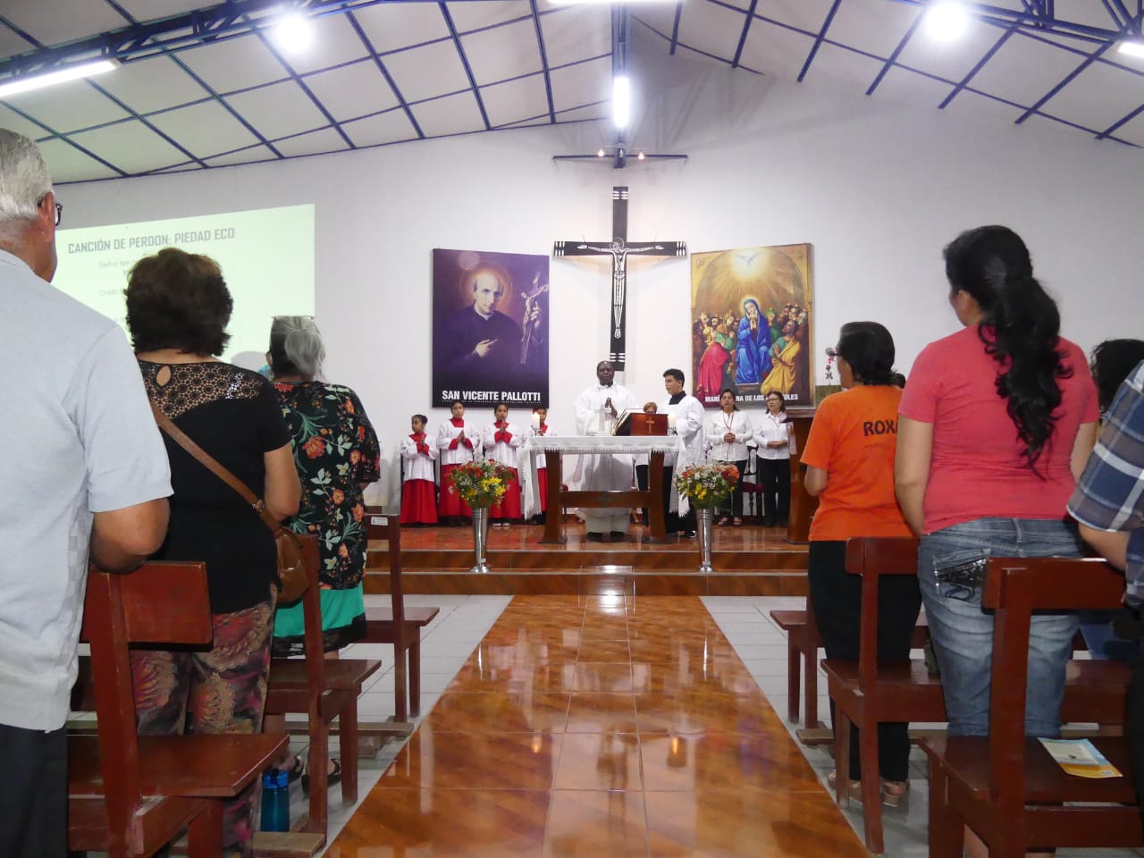 La fiesta de san Vicente Pallotti congregó a los fieles de Lima y Vilcashuamán